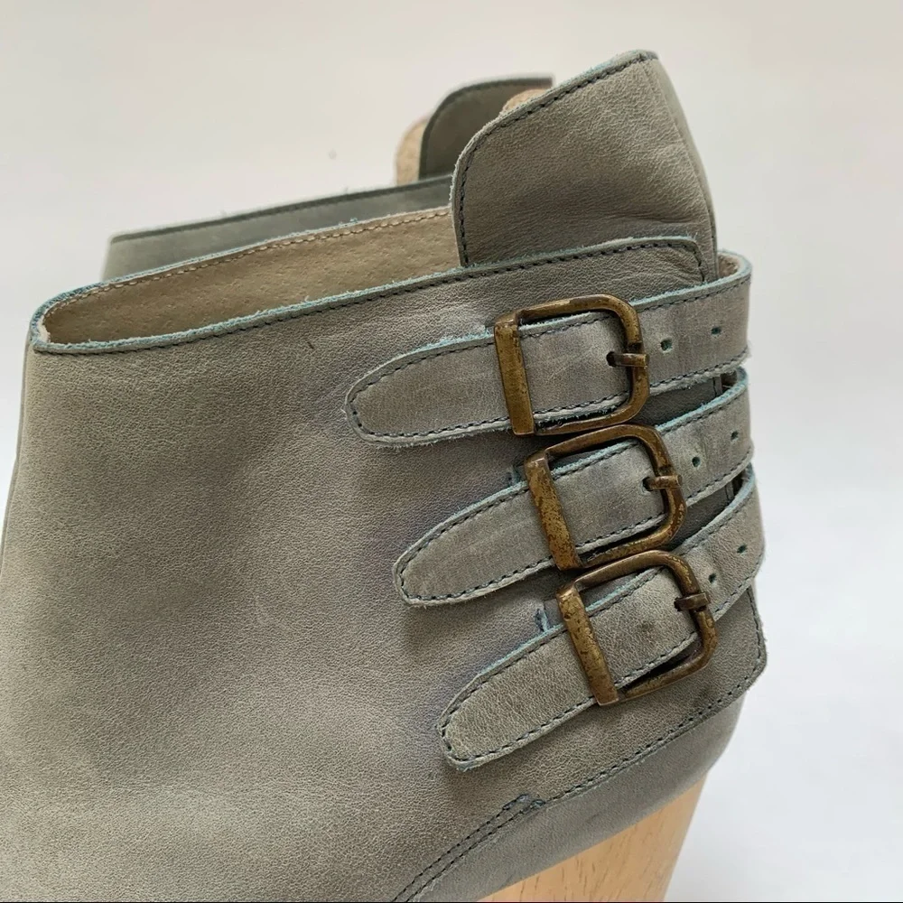 Fortress of Inca Leather Booties Size 6 Ankle Boots Heel Buckles Gray Green